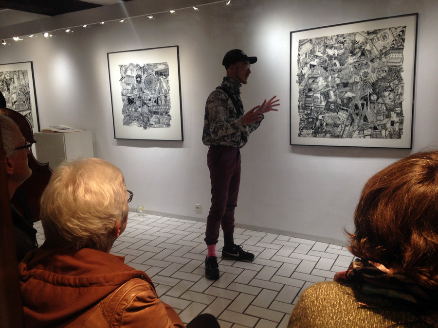 Heiner Radau bei seiner Vernissage in der Galerie Hilt, Basel, 2019