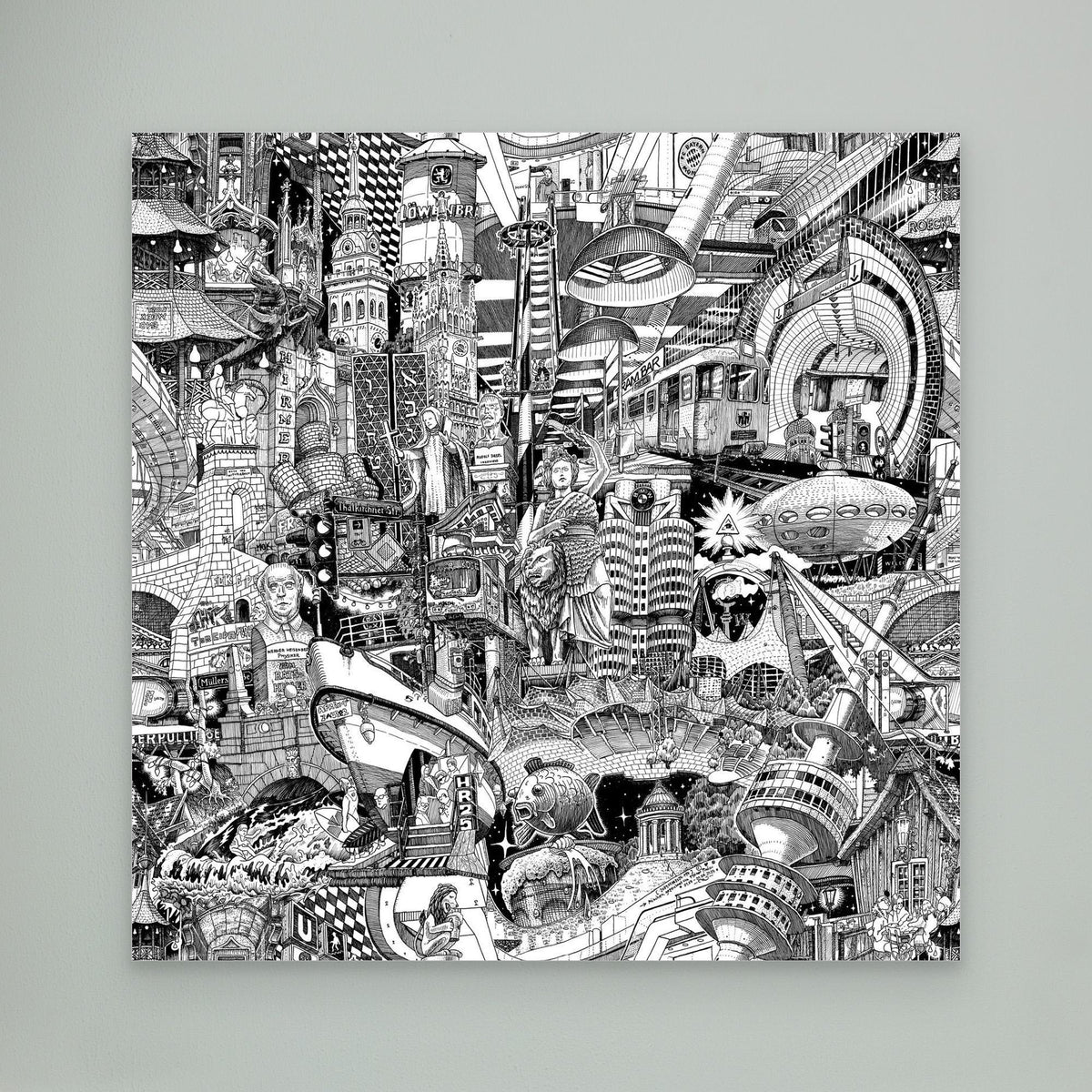 Muenchen-Canvas-Wandkunst in einem gestylten Innenraum — schwarz-weisser handgezeichneter Stadtkunst-Print fuer modernes Wohndesign.