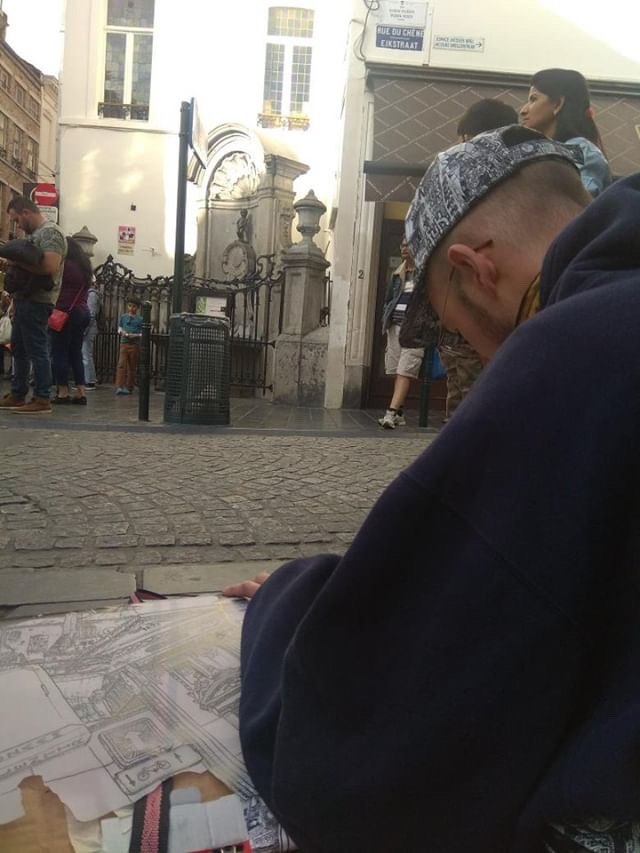 On the ground in Brussels – Heiner Radau, Travel & Draw Brussels