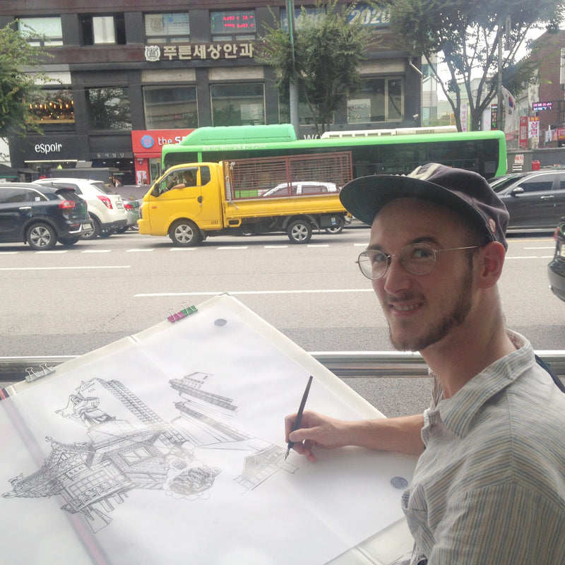 Drawing by the road in Seoul – Heiner Radau, Travel & Draw Seoul